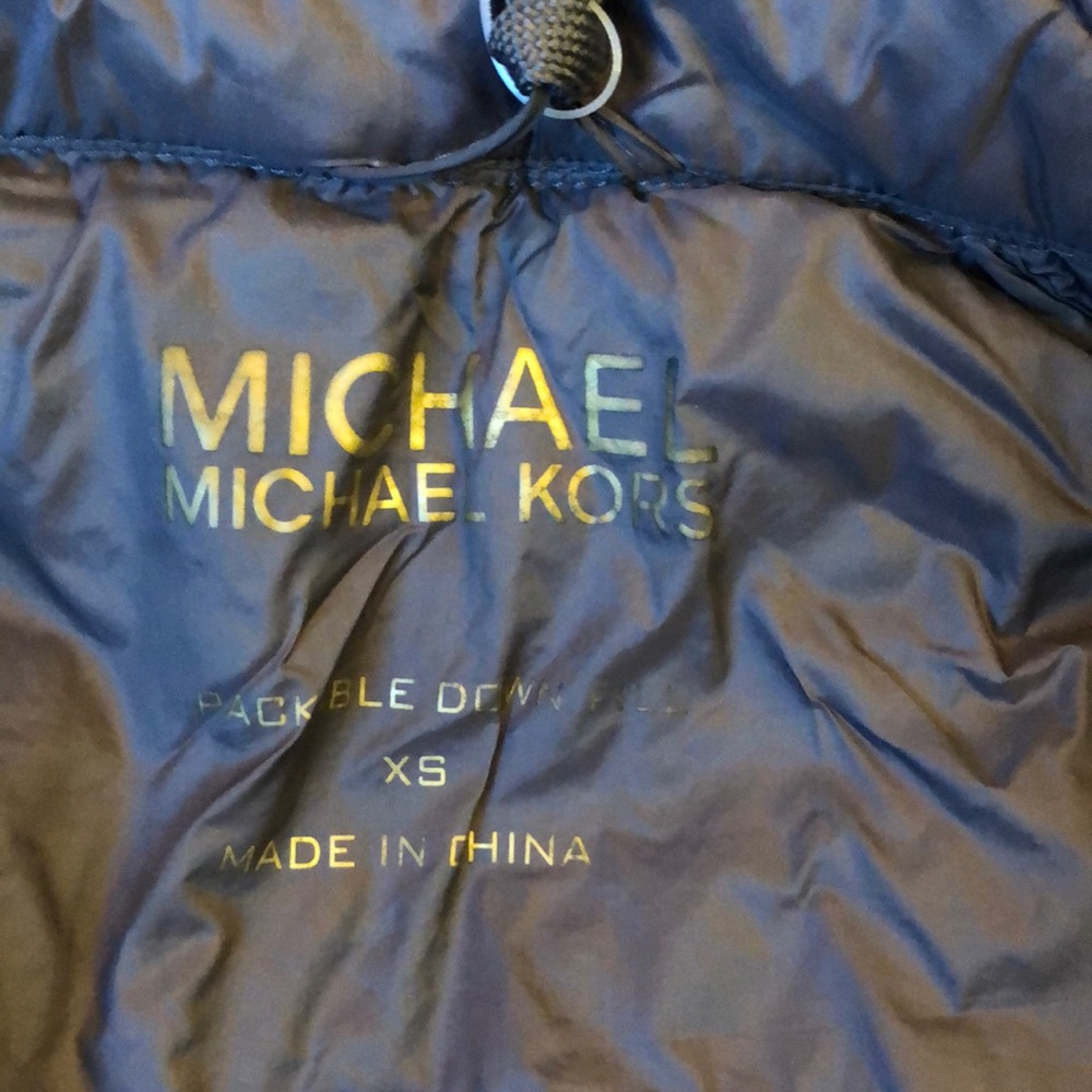 Packable down vest - Picture 2 of 3